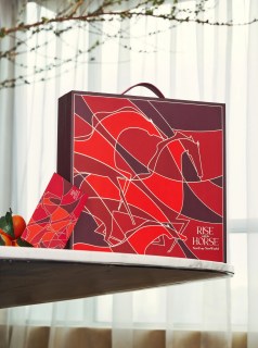 𝟐𝟎𝟐𝟔 𝐓𝐄𝐓 𝐇𝐀𝐌𝐏𝐄𝐑 
𝐇𝐨̂̀𝐧𝐠 𝐌𝐚𝐨 𝐏𝐡𝐮́𝐜 𝐌𝐚̃ - 𝐓𝐡𝐞 𝐂𝐫𝐢𝐦𝐬𝐨𝐧 𝐒𝐭𝐞𝐞𝐝

This Lunar New Year season, discover the Hồng Mao Phúc Mã gift set from New World Saigon. Inspired by the auspicious red horse, the Tết gift set carries wishes of peace, good health, and enduring bonds of togetherness to every beloved customer.

👉Price: VND 2,488,000+ per box (not yet VAT included)

🎁The Tet Hamper includes:
- Maison Castel Red Wine: A classic French wine, distinguished by its rich flavors and refined depth.
- Dark Marou Chocolate: Premium dark chocolate infused with tropical fruit notes, young green rice flakes, and carefully selected nuts for a distinctive and captivating tasting experience.
- Cookie Jar: Butter cookies with a gentle aroma, melting slowly on the palate.
- Oolong Tea: Delicately aromatic with a clean, refreshing finish.
- Traditional Candied Mango: Soft, chewy mango with a light, balanced sweetness.
- Cashew Nuts: Roasted cashews with a crispy texture and naturally rich, buttery flavor.

📦 The more you order, the greater the discount — up to 30% per order:
* 10% off: For orders of 10 - 49 boxes.
* 15% off: For orders of 50 - 99 boxes.
* 20% off: For orders of 100 - 299 boxes.
* 25% off: For orders of 300 - 499 boxes.
* 30% off: For orders of 500 boxes and above.

📌Pre-order now via:
𝗘: ngan.nguyen@newworldhotels.com
𝗧: +84 914 391 171
New World Saigon Hotel, 76 Le Lai Street, Ben Thanh Ward, Ho Chi Minh City

#NewWorldHotels #NewWorldSaigon #NewYearNewWorld #RisewiththeHorse