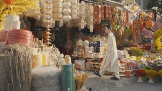 ๐๐๐ฐ ๐๐จ๐ซ๐ฅ๐ ๐๐๐ข๐ ๐จ๐ง ร ๐๐ ๐๐๐ง: ๐ ๐๐๐ญ ๐จ๐ ๐๐ข๐ฆ๐๐ฅ๐๐ฌ๐ฌ ๐๐ซ๐๐๐
Tแบฟt nร y, tร รกo dร i trแป thร nh ฤiแปm chแบกm vฤn hรณa giแปฏa khรดng gian sang trแปng cแปงa New World Saigon.
Trong mรนa lแป
hแปi, nhแปฏng thiแบฟt kแบฟ รกo dร i truyแปn thแปng ฤฦฐแปฃc @meman.saigon vร @timphaam thแปi hแปn vร o tแปซng gรณc khรดng gian โ tinh tแบฟ, hiแปn ฤแบกi vร giร u chiแปu sรขu vฤn hรณa.
Mแปi thiแบฟt kแบฟ lร mแปt cรกch kแป chuyแปn bแบฑng ฤฦฐแปng nรฉt: tรดn vinh di sแบฃn Viแปt qua sแปฑ khรฉo lรฉo trong tแปซng chi tiแบฟt, phom dรกng thanh lแปch vร tinh thแบงn thแปง cรดng ฤฦฐแปฃc chฤm chรบt ฤแบงy tรขm huyแบฟt. Tแบฅt cแบฃ hรฒa quyแปn, ฤแป tinh thแบงn Viแปt hiแปn diแปn trแปn vแบนn trong tแปซng khung hรฌnh, tแปซng khoแบฃnh khแบฏc ngร y Tแบฟt.
Cรนng @meman.saigon vร New World Saigon tแบญn hฦฐแปng mแปt mรนa Tแบฟt ฤรกng nhแป โ nฦกi truyแปn thแปng vร vแบป ฤแบนp ฤฦฐฦกng ฤแบกi giao thoa ฤแบงy trang nhรฃ.
***
This Tแบฟt, the รกo dร i becomes a cultural touchpoint within the refined setting of New World Saigon.
Throughout the festive season, traditional รกo dร i designs are brought to life by @meman.saigon and @timphaam , thoughtfully woven into every corner of the space โ elegant, contemporary, and rich in cultural depth.
Each design tells its own story through form and detail, honouring Vietnamese heritage with meticulous craftsmanship, graceful silhouettes, and a deeply considered artisanal spirit. Together, these elements come into harmony, allowing the essence of Vietnam to be fully present in every frame and every Tแบฟt moment.
Join @meman.saigon and New World Saigon in celebrating a memorable Tแบฟt โ where tradition and contemporary beauty meet with effortless grace.
#NewWorldHotels #NewWorldSaigon #NewYearNewWorld #RisewiththeHorse