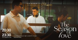 𝐓𝐡𝐞 𝐒𝐞𝐚𝐬𝐨𝐧 𝐨𝐟 𝐋𝐨𝐯𝐞 - 𝐁𝐞𝐠𝐢𝐧𝐬 𝐨𝐧 𝐕𝐢𝐧𝐲𝐥

Thời khắc mùa yêu thương The Season of Love khẽ chuyển động, không gian Whisper Bar & Lounge cũng lặng lẽ hạ thấp những tạp âm dư thừa, nhường chỗ cho tiếng đĩa than dẫn lối.

Từ các ca khúc vượt thời gian của Michael Jackson hay Beyoncé đến những giai điệu quen thuộc từ The Weeknd và SZA, một playlist nhạc dành riêng cho dịp Valentine được trải dài trong ba giờ liên tục - chỉ dành cho đêm đặc biệt ấy, và những cặp đôi lựa chọn ở lại.

📀 8.30 PM - 11.30 PM | 14.02.2026
📍 Whisper Bar and Lounge, New World Saigon Hotel, 76 Lê Lai, HCMC

***
As The Season of Love is beating, Whisper Bar & Lounge turns down the noise and lets vinyl take the lead. From Michael Jackson and Beyoncé’ timeless hits, to fresh releases of The Weeknd or SZA, a limited Valentine’s vinyl playlist unfolds in one continuous listening session - three uninterrupted hours, curated exclusively for the night.

For couples who come to listen, and choose to linger. 

📀 8.30 PM - 11.30 PM | 14.02.2026
📍 Whisper Bar and Lounge, New World Saigon Hotel, 76 Le Lai, HCMC
#NewWorldSaigon #NewWorldHotels #WhisperBar #TheSeasonOfLove